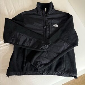The North Face Men's Black Performance Jacket